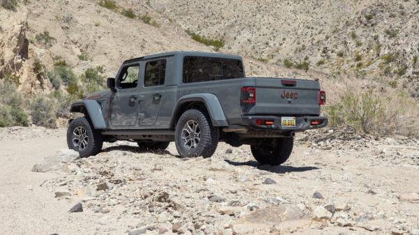 006 2024 Jeep Gladiator Mojave