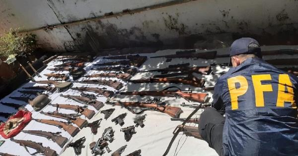 Argentina seizes large arsenal of Nazi weapons, Hitler-era memorabilia